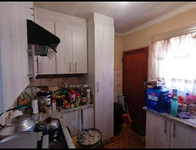 3 BEDROOM FREESTANDING SOLD IN KANANA